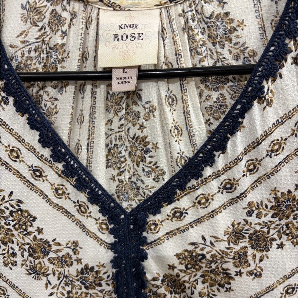 Knox Rose Navy and Cream Floral Top
